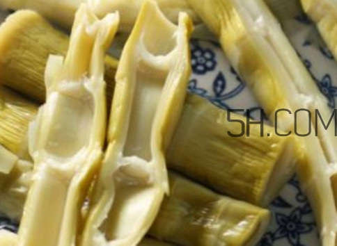 扁尖發(fā)紅還能吃嗎？扁尖什么人不能吃