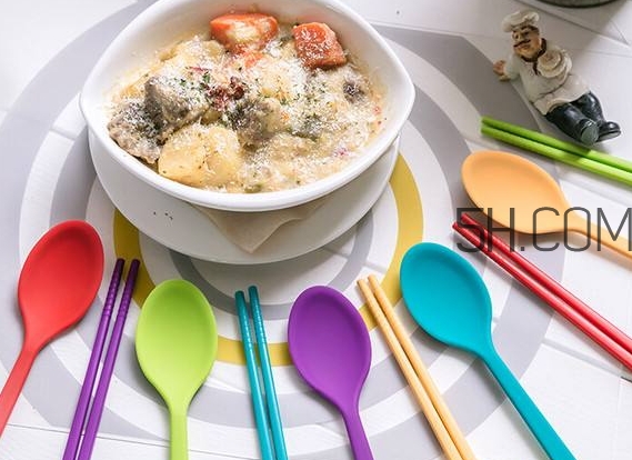 教會(huì)寶寶自己吃飯，你做到這些了嗎？