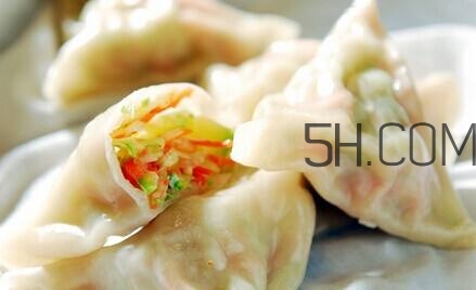 十個(gè)月的寶寶可以吃餃子嗎？寶寶吃什么餡的餃子好？