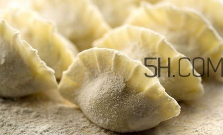 十個(gè)月的寶寶可以吃餃子嗎？寶寶吃什么餡的餃子好？
