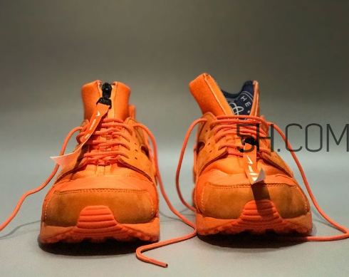 nike air huarache華萊士拉鏈款實物什么樣？