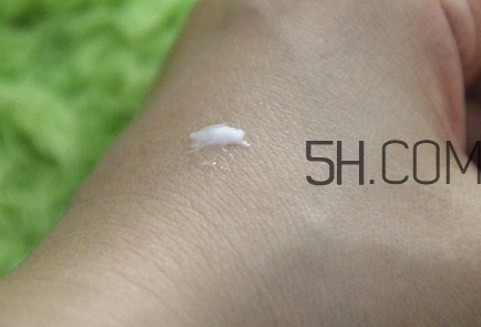 嬌韻詩(shī)有幾款眼霜？嬌韻詩(shī)眼霜哪款好用