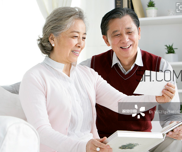 頸椎病能游泳嗎？頸椎病能引起胸疼嗎？