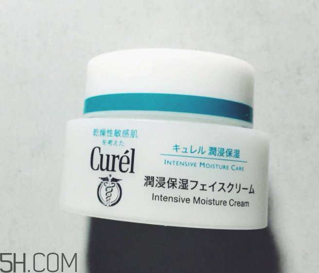 珂潤面霜適合夏天用嗎？夏天用珂潤面霜會(huì)油嗎？