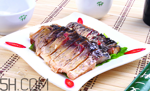 沒(méi)有魚(yú)刺的魚(yú)是哪種魚(yú)？如何挑選魚(yú)？