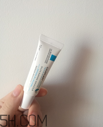 理膚泉b5修復(fù)潤唇膏怎么樣？理膚泉b5修復(fù)潤唇膏測(cè)評(píng)