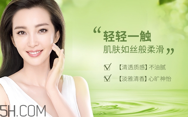 百雀羚爽膚水怎么樣？百雀羚爽膚水含酒精嗎？