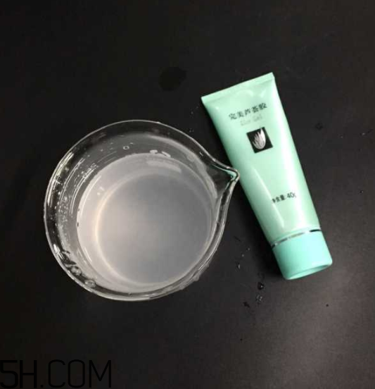 昭貴蘆薈凝膠汁怎么樣？昭貴蘆薈膠和完美蘆薈膠哪個好？