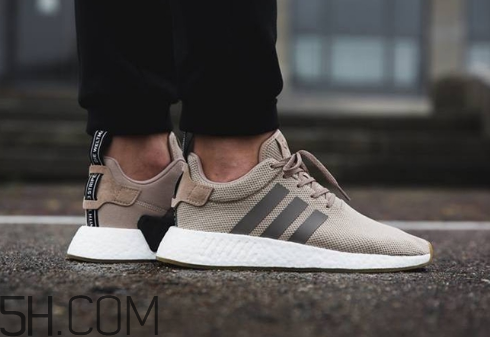 adidas nmd r2 trace khaki上腳效果怎么樣？