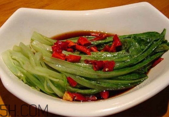 油麥菜不能和什么一起吃？油麥菜什么人不能吃
