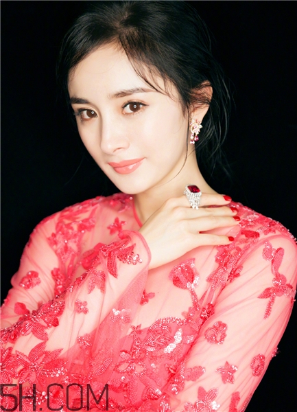 灰指甲能照顧嬰兒嗎？灰指甲能吃海鮮嗎？