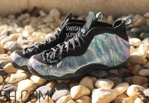 nike air foamposite one鮑魚噴實(shí)物什么樣？