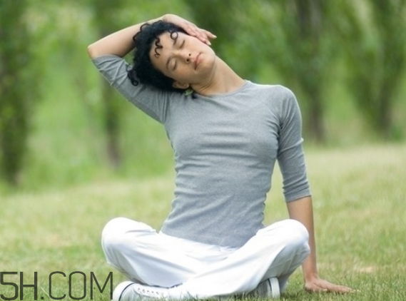 女性是學(xué)太極好還是瑜伽好？女性練瑜伽的好處