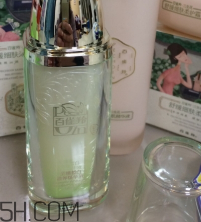 百雀羚精華液怎么打開？百雀羚精華液怎么開蓋