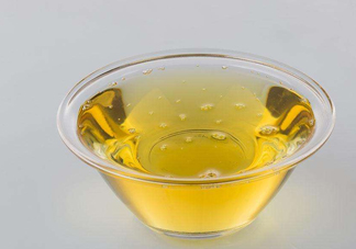 調(diào)和油是什么油？調(diào)和油和花生油哪個好