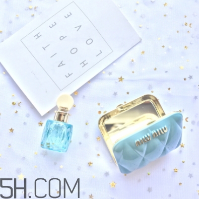 miumiu香水黃蓋和紅蓋哪個好聞？miumiu紅蓋黃蓋區(qū)別