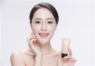 青春痘能不能擠？青春痘能用鹽水洗嗎？