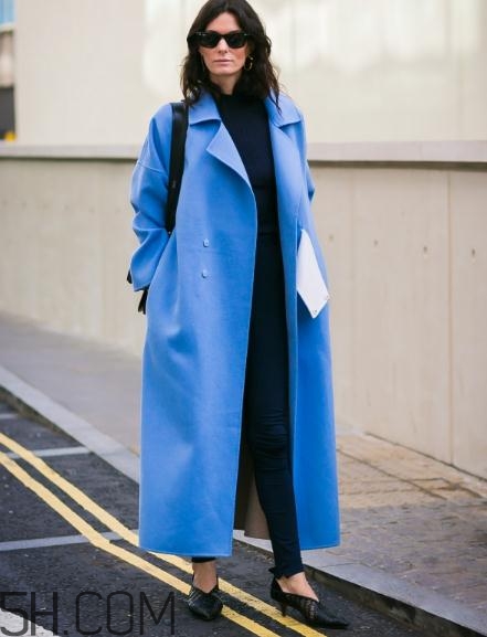胸大的人適合穿什么衣服？胸大的女生穿什么衣服好看？