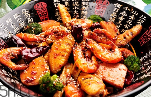 麻辣香鍋是火鍋嗎？麻辣香鍋是燉的還是炒的