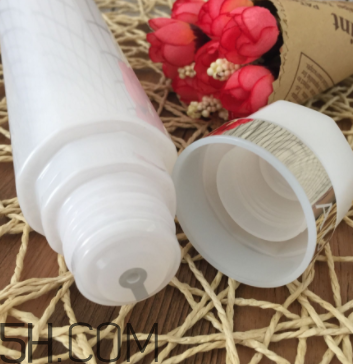 歐珀萊臻白多效角質(zhì)調(diào)理肌底液怎么樣？好用嗎？