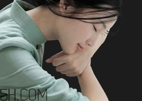 百雀羚保濕噴霧怎么用？百雀羚保濕噴霧使用心得
