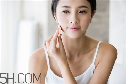 青春痘需要用藥嗎？青春痘需要治療嗎？