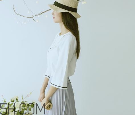 百武西是哪里的牌子？百武西的衣服怎么樣？
