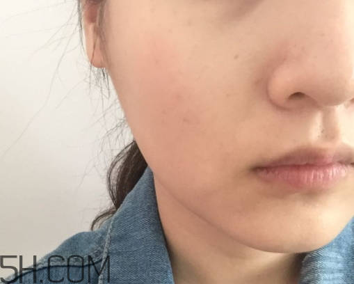 初之印修容氣墊CC霜怎么樣？多少錢？