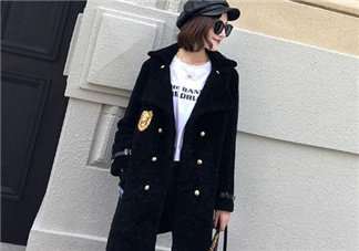羊剪絨和羽絨服哪個(gè)好？羊剪絨大衣和羽絨服哪個(gè)保暖？