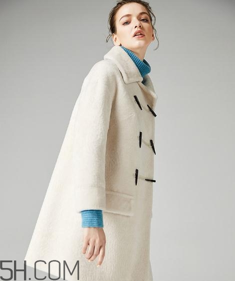 羊剪絨和羽絨服哪個(gè)好？羊剪絨大衣和羽絨服哪個(gè)保暖？