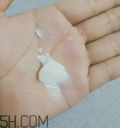深海四十噚面霜哪里買？深海四十噚面霜含激素嗎？