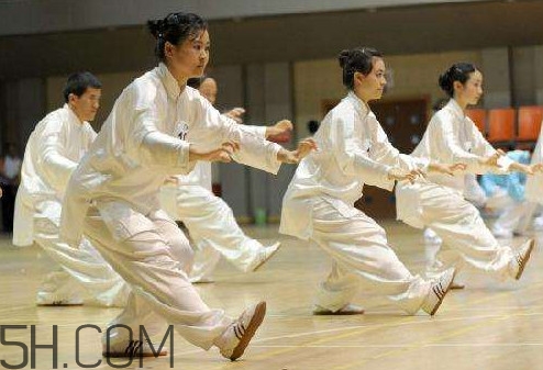 八段錦是誰(shuí)創(chuàng)立的？八段錦什么時(shí)候練最好