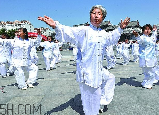 八段錦是誰(shuí)創(chuàng)立的？八段錦什么時(shí)候練最好