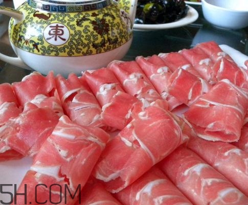 涮羊肉哪個部位最好吃？涮羊肉都有什么菜？