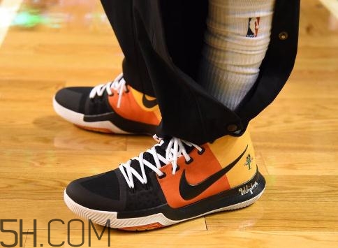 nike kyrie 3 raygun外星人配色會(huì)發(fā)售嗎？