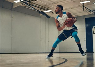 under armour curry 4實(shí)戰(zhàn)測(cè)評(píng)怎么樣？