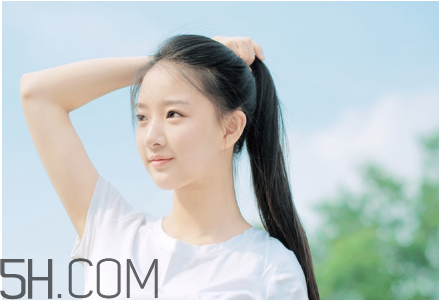 油性發(fā)質(zhì)用什么護(hù)發(fā)素？水療素和護(hù)發(fā)素的區(qū)別