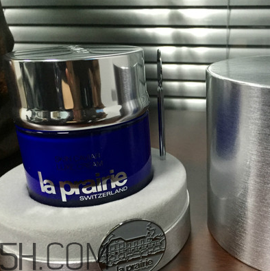 三大貴婦面霜比較_la prairie、Lamer和蘭蔻修復(fù)面霜比較