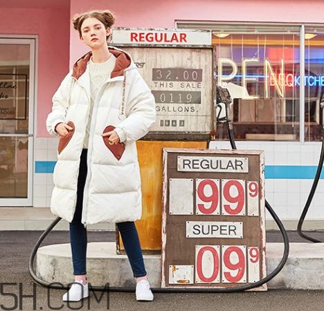 白色羽絨服怎么保存不發(fā)黃？白色羽絨服怎么打理？