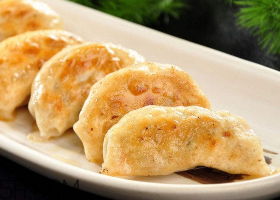 怎么用速凍餃子做煎餃？沒有平底鍋怎么做煎餃