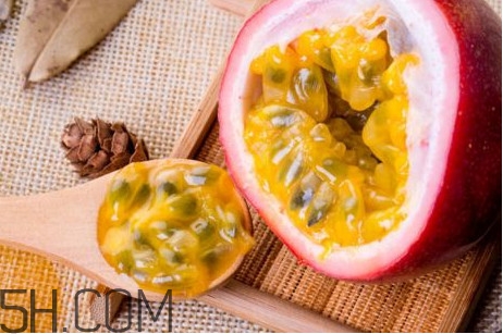 百香果能和柿子一起吃嗎？百香果不能和什么一起吃