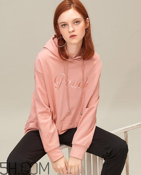 闊色衣服質(zhì)量好嗎？闊色有實(shí)體店嗎？