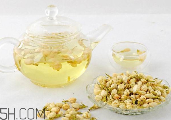 茉莉花茶是帶花的好還是不帶花的好？哪里的茉莉花茶最好