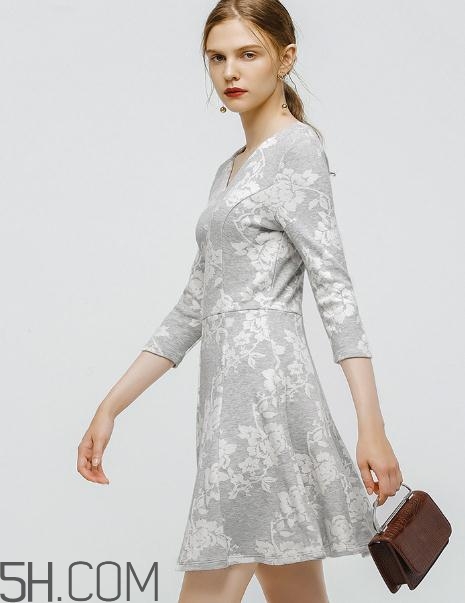 max co衣服貴嗎？max co衣服什么價位？