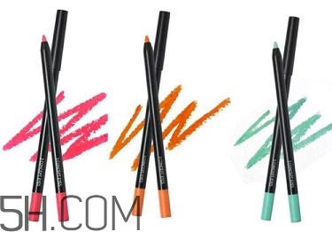 女生怎樣學(xué)會快速化妝？新手化妝需要的基本用品