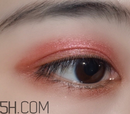 稚優(yōu)泉眼影怎么畫(huà)？稚優(yōu)泉眼影畫(huà)法視頻