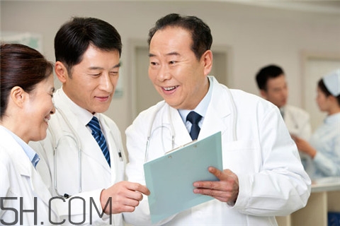 冠心病要注意什么？冠心病要怎么治療？