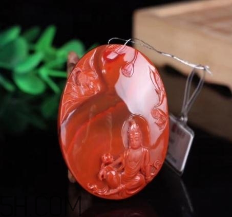 南紅瑪瑙可以泡水嗎？南紅瑪瑙能沾水嗎？