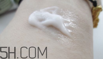 悅木之源維C精華霜怎么樣？悅木之源維C精華霜好用嗎？