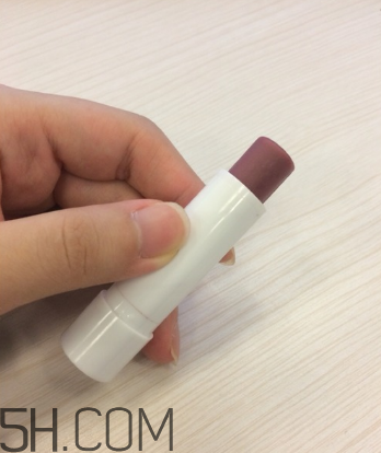 balea櫻桃潤唇膏好用嗎？balea櫻桃潤唇膏多少錢？